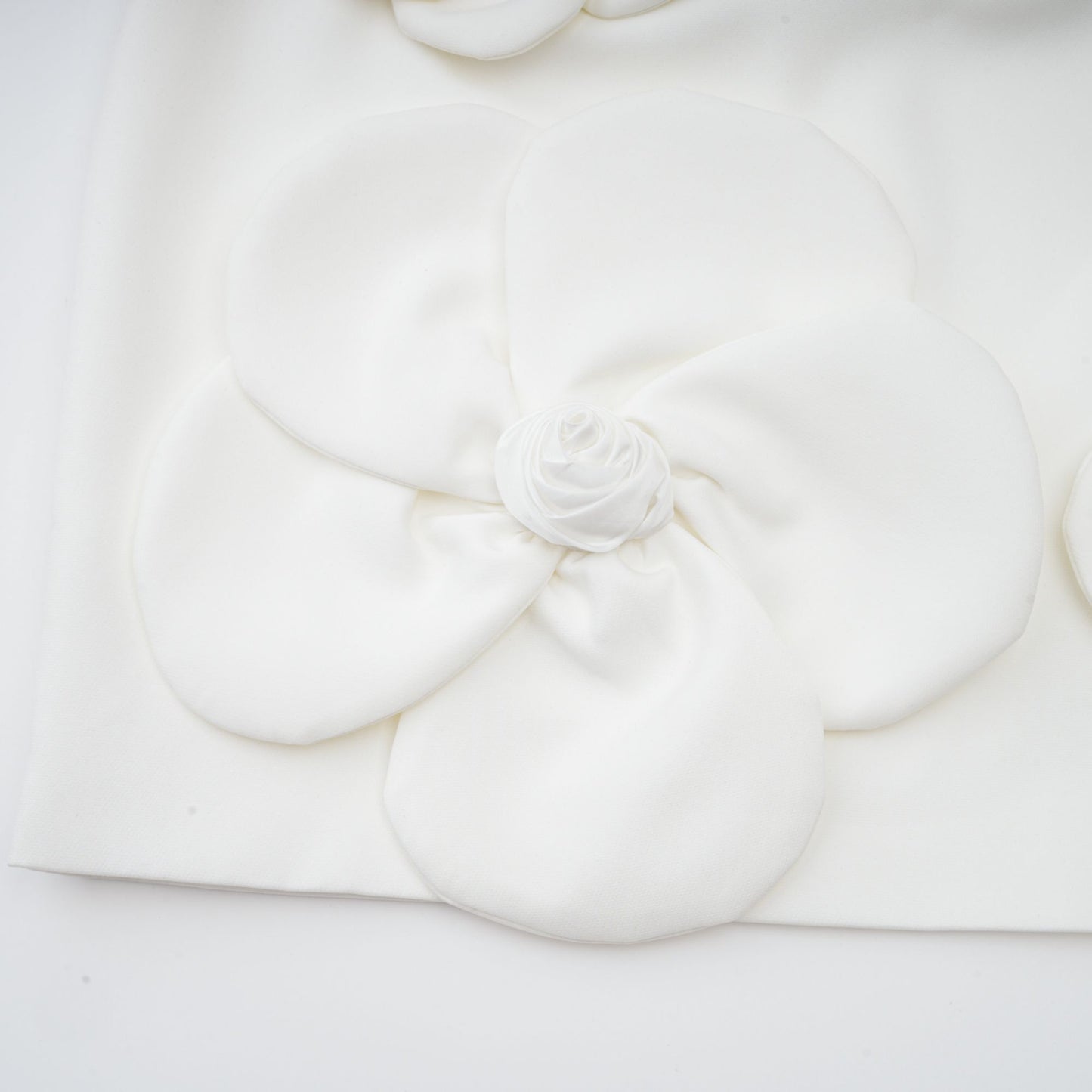 Liane White Floral Off-Shoulder Mini Dress