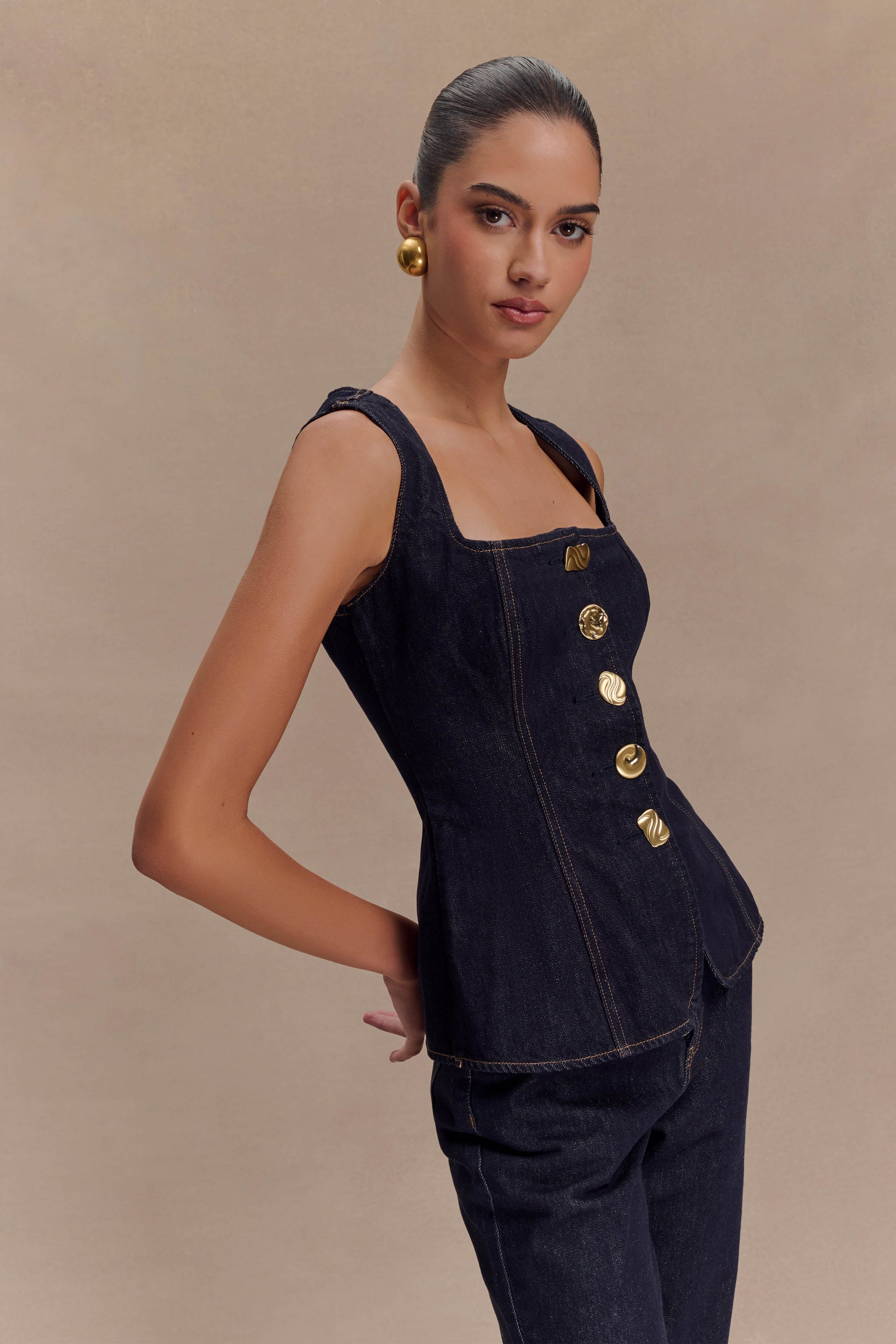 Mave : Sleeveless Buttoned Denim Top - Washed Indigo Blue